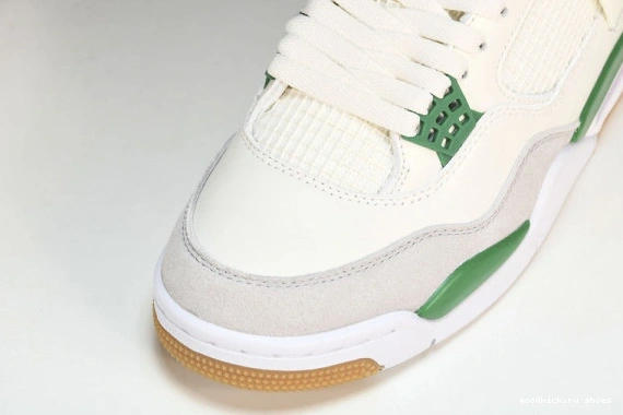 Pine  Green Retro  DR5415-103  DR5415-103 Jordan SB 4 0326